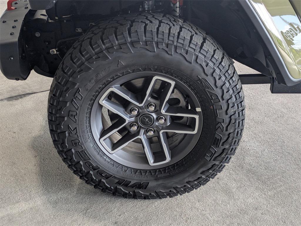 new 2025 Jeep Gladiator car, priced at $51,821