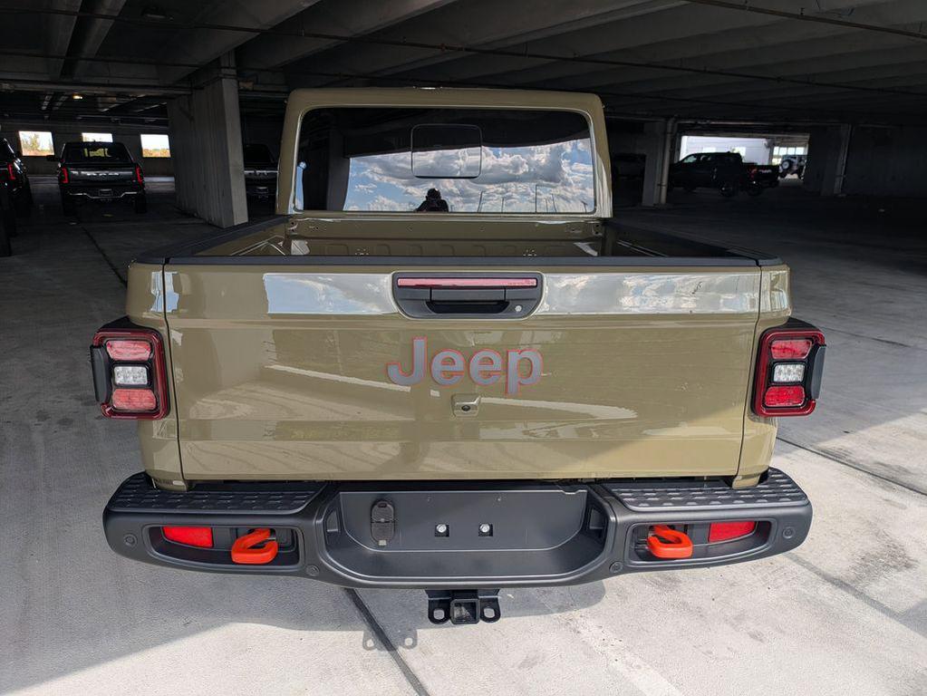 new 2025 Jeep Gladiator car, priced at $50,821