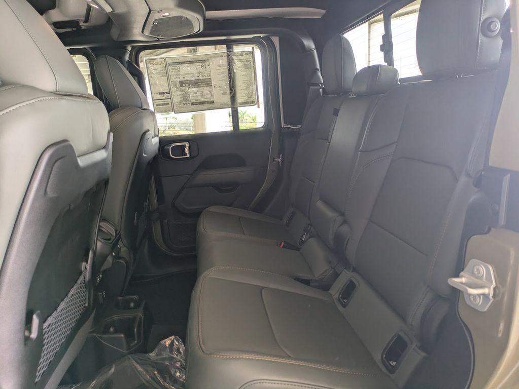 new 2025 Jeep Gladiator car, priced at $50,821