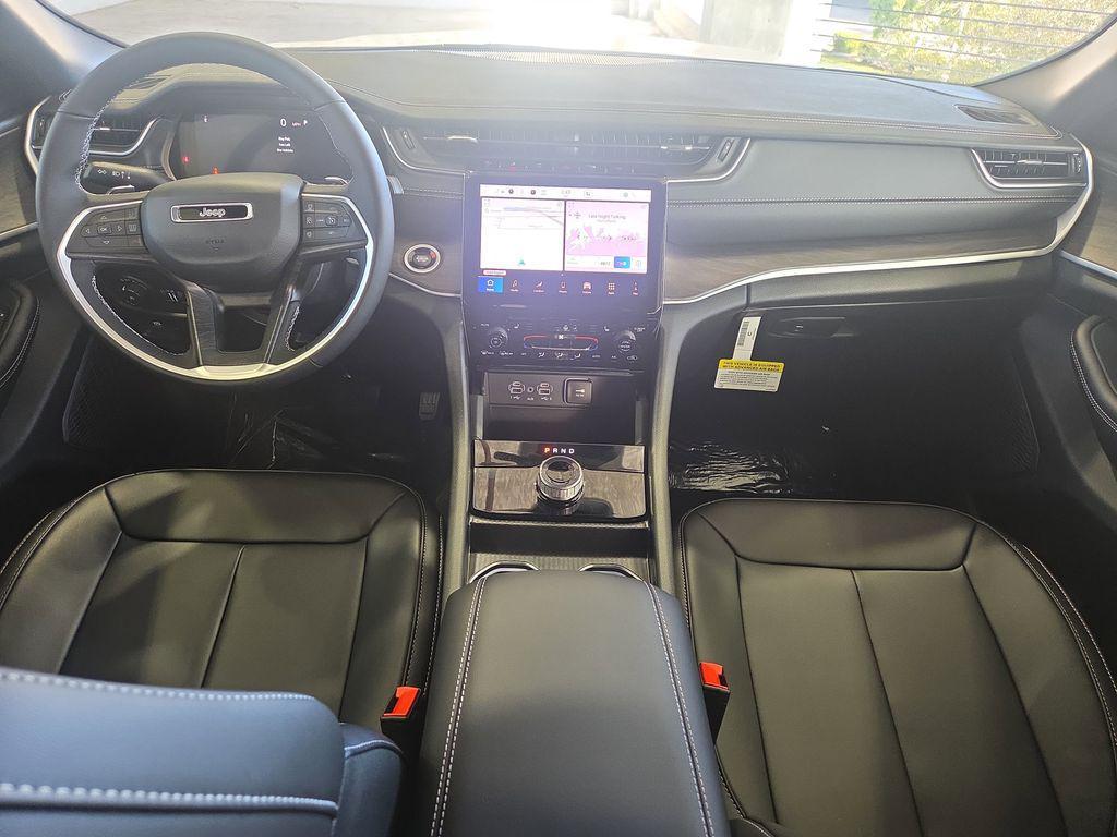 new 2025 Jeep Grand Cherokee car, priced at $36,536