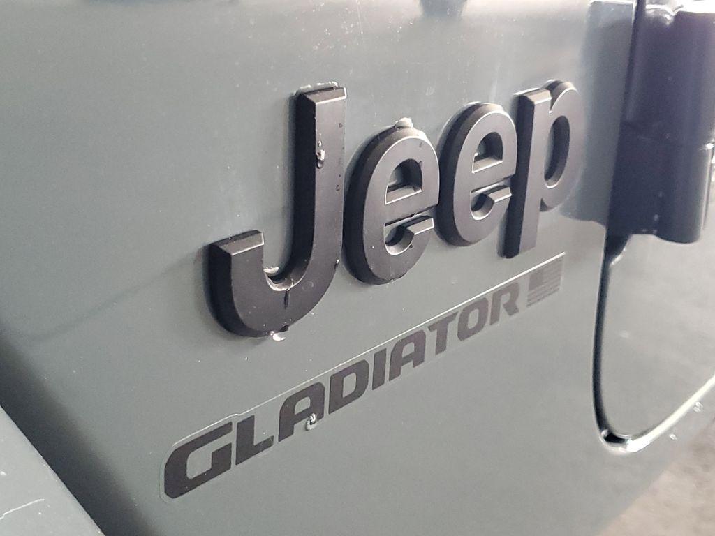 new 2026 Jeep Gladiator car, priced at $42,923