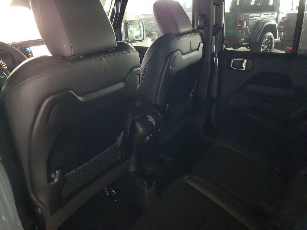 new 2026 Jeep Gladiator car, priced at $42,923