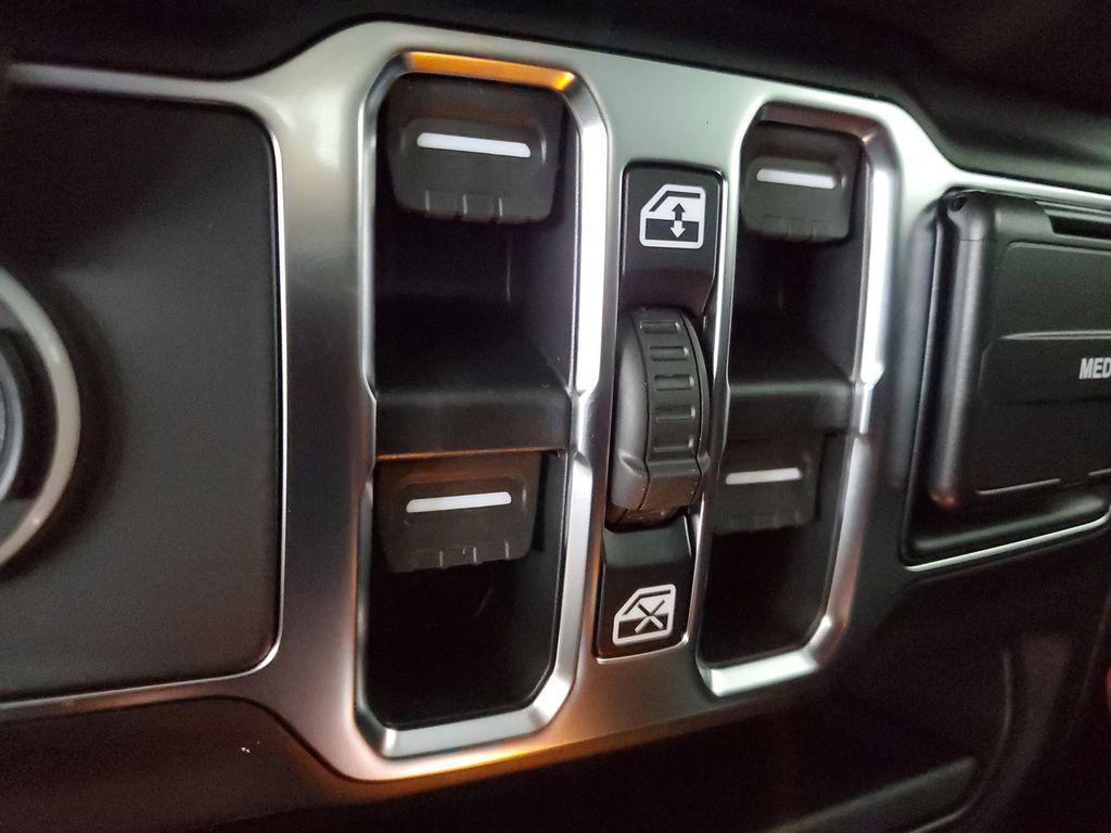 new 2026 Jeep Gladiator car, priced at $42,923