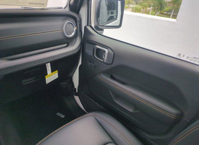 new 2026 Jeep Gladiator car, priced at $39,866