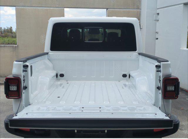 new 2026 Jeep Gladiator car, priced at $39,866