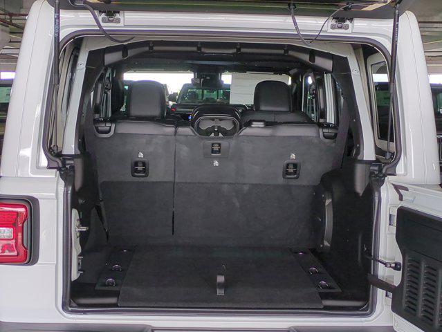 new 2025 Jeep Wrangler car