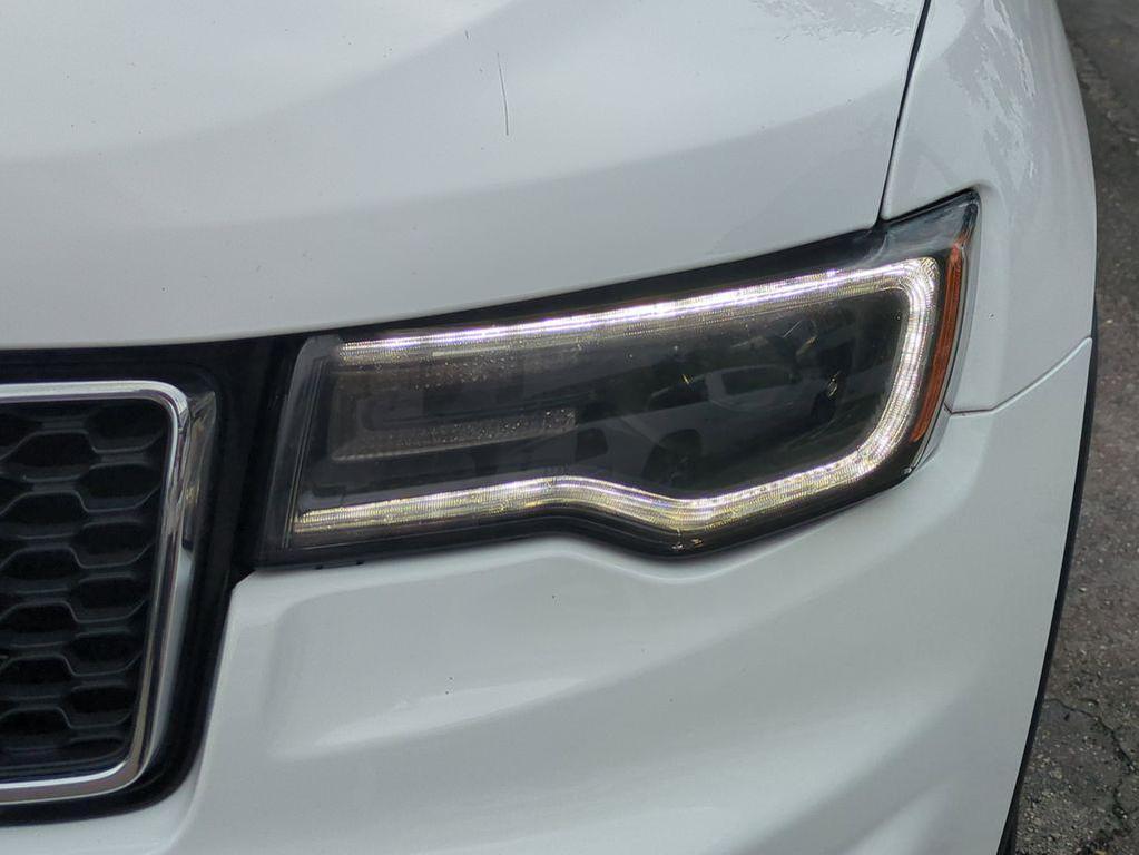 used 2022 Jeep Grand Cherokee car, priced at $16,881