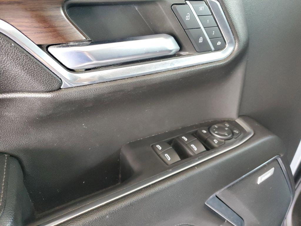 used 2023 GMC Sierra 1500 car, priced at $38,318