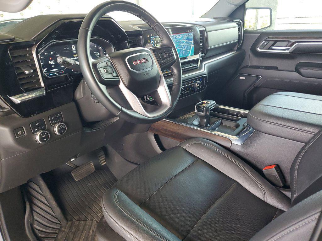 used 2023 GMC Sierra 1500 car, priced at $38,318