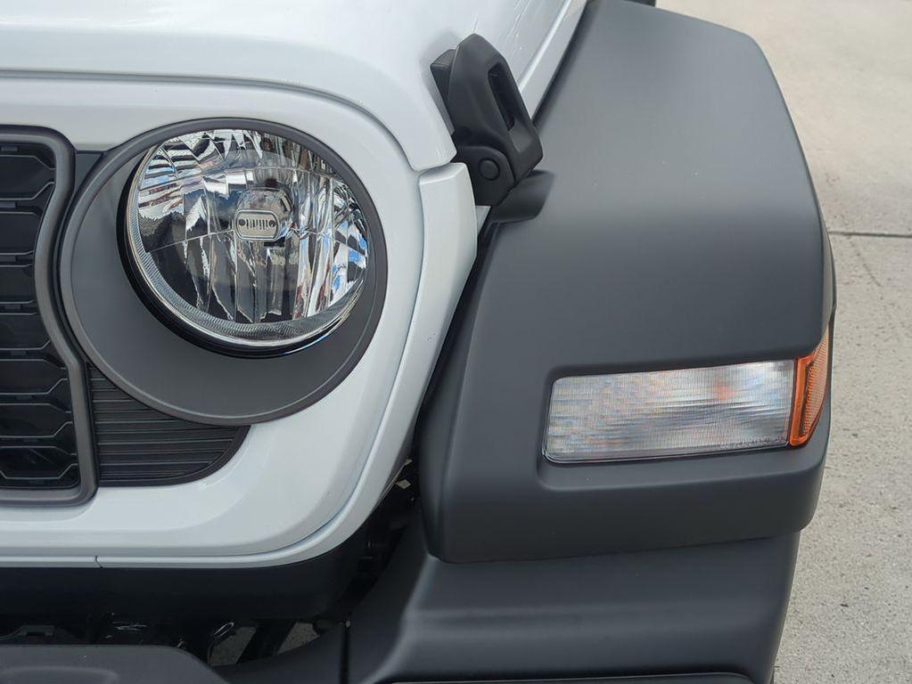 new 2026 Jeep Wrangler car, priced at $38,070