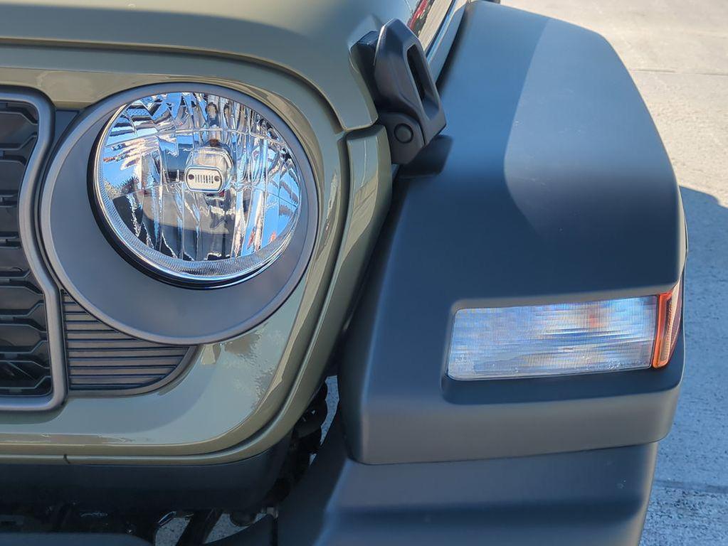 new 2026 Jeep Wrangler car, priced at $37,798