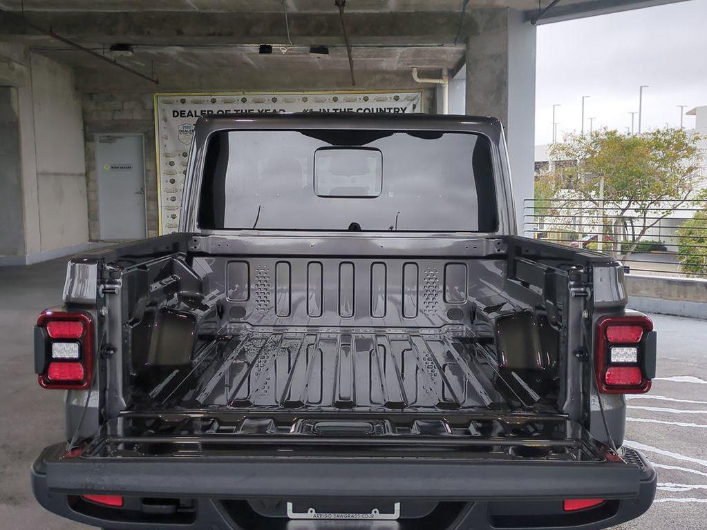 new 2026 Jeep Gladiator car, priced at $51,175