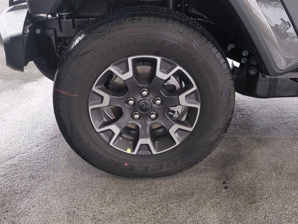 new 2026 Jeep Gladiator car, priced at $51,175