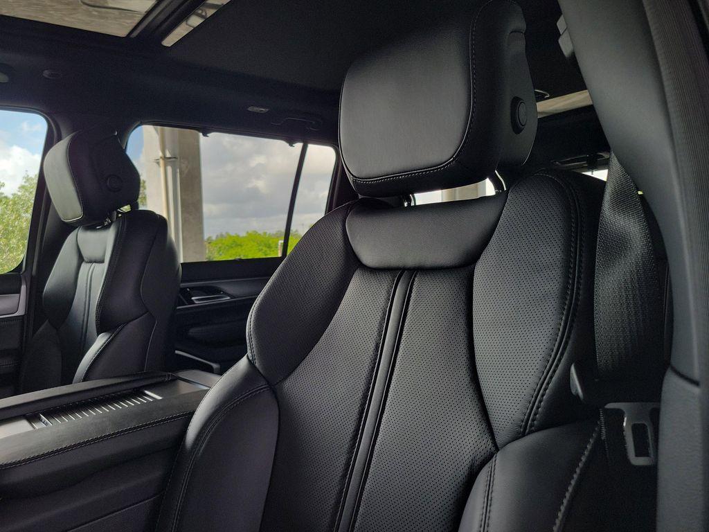 new 2026 Jeep Grand Wagoneer car, priced at $79,328