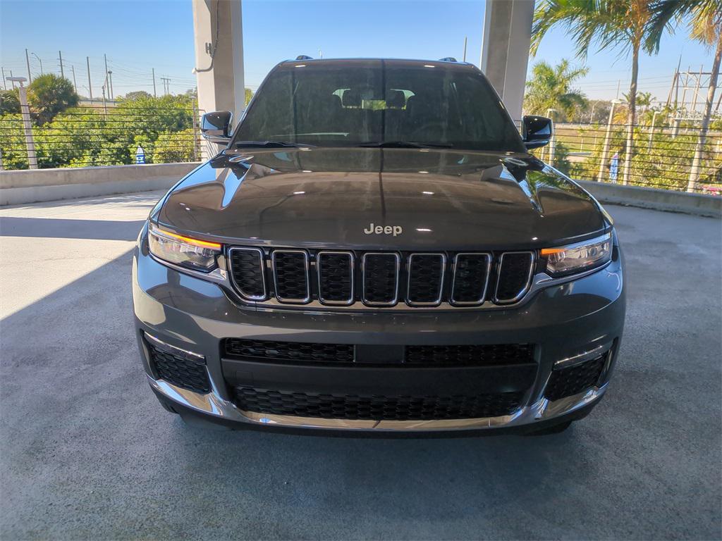 new 2025 Jeep Grand Cherokee L car, priced at $39,195