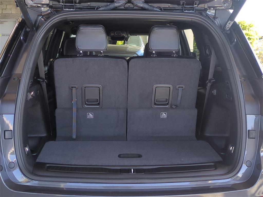 new 2025 Jeep Grand Cherokee L car, priced at $39,195