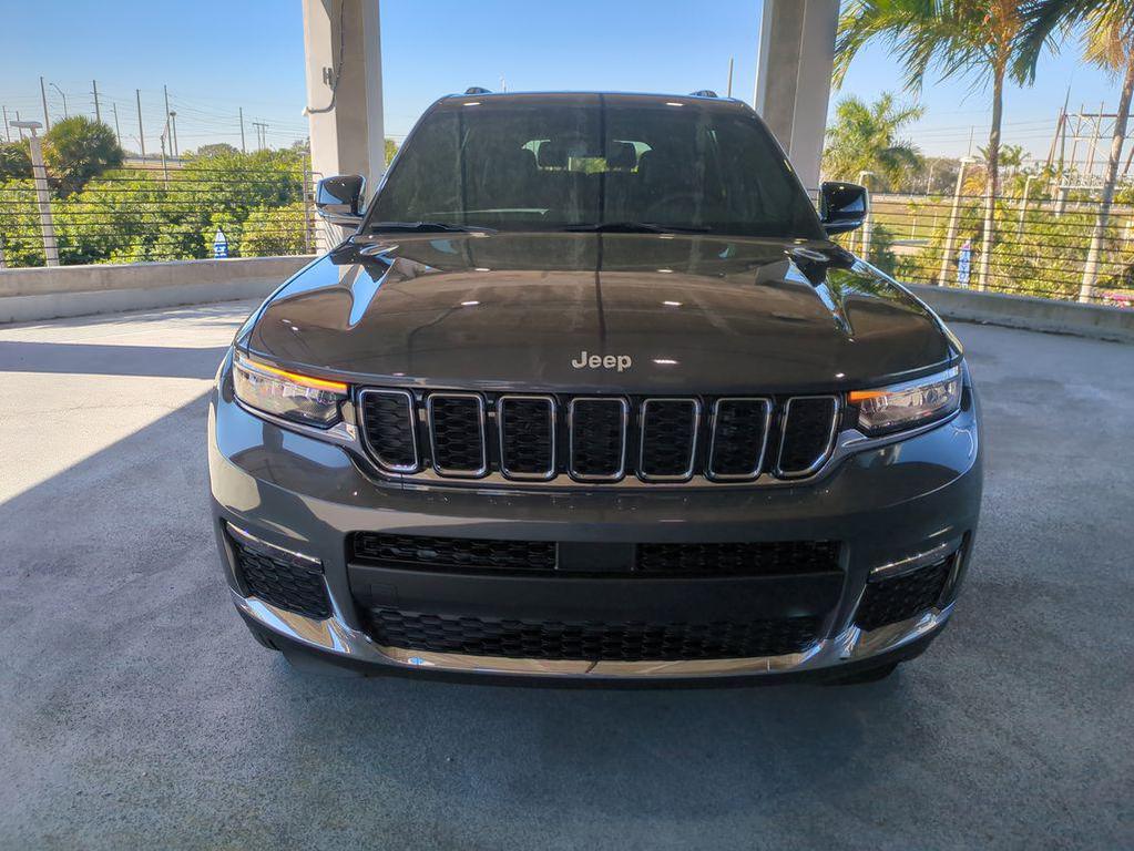 new 2025 Jeep Grand Cherokee L car, priced at $39,195