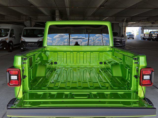 new 2025 Jeep Gladiator car