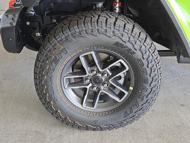 new 2025 Jeep Gladiator car