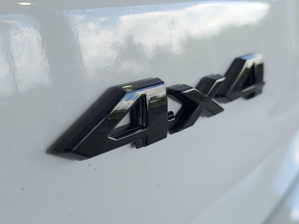 new 2026 Jeep Grand Cherokee car, priced at $40,099
