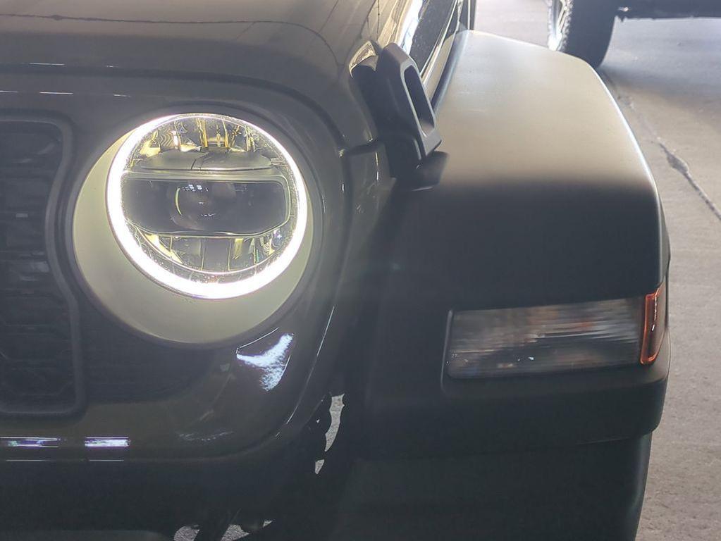 new 2026 Jeep Wrangler car, priced at $37,981