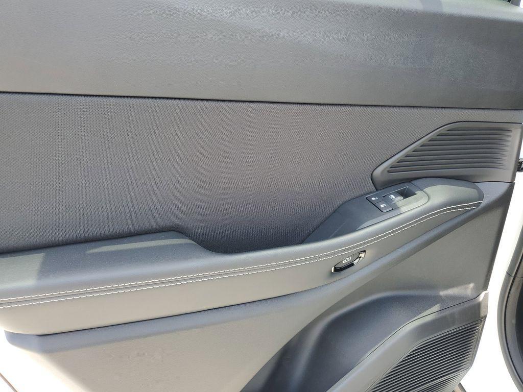 new 2026 Jeep Cherokee car, priced at $36,332