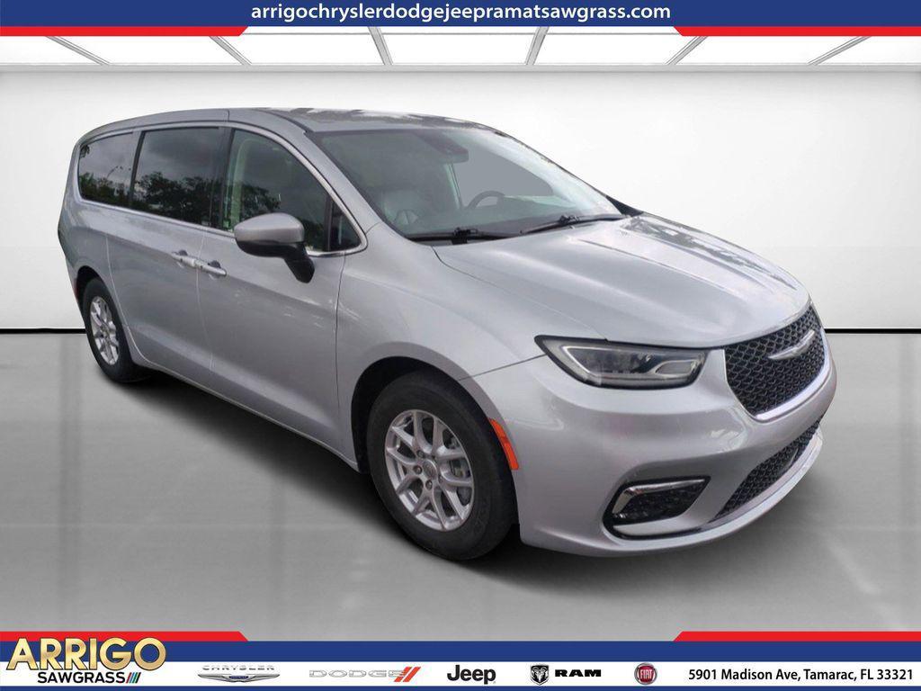 used 2023 Chrysler Pacifica car, priced at $19,609