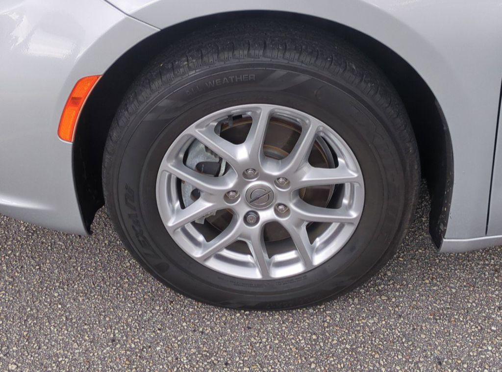 used 2023 Chrysler Pacifica car, priced at $19,609