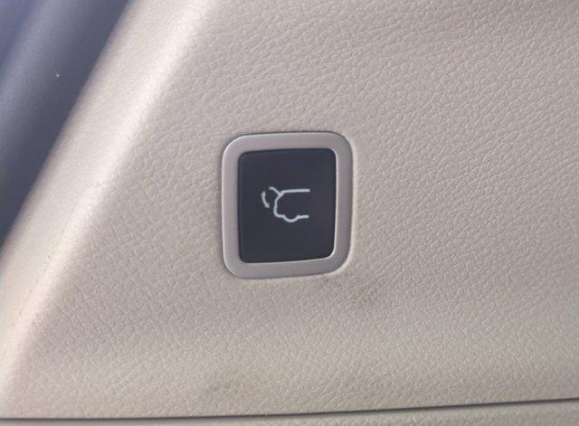 used 2023 Chrysler Pacifica car, priced at $19,832