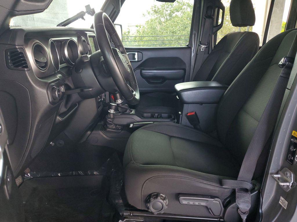 used 2020 Jeep Wrangler Unlimited car, priced at $22,913