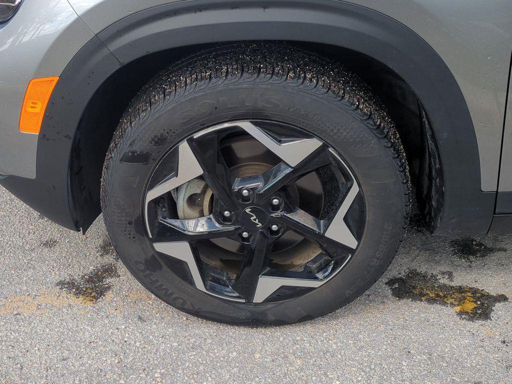 used 2024 Kia Seltos car, priced at $20,640