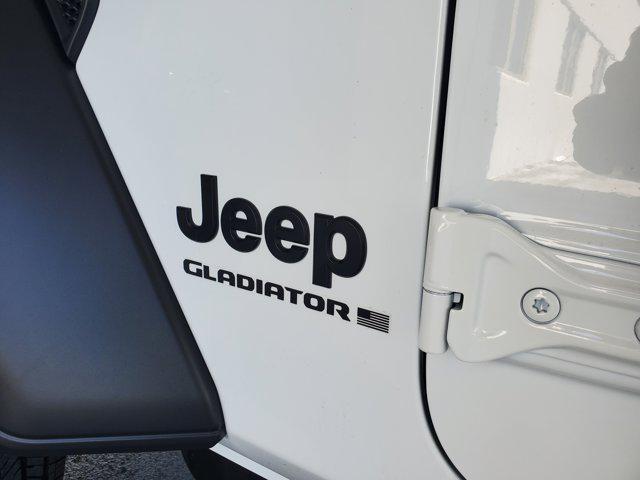 new 2026 Jeep Gladiator car, priced at $37,367