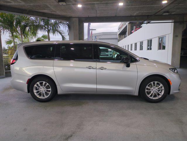 new 2026 Chrysler Pacifica car, priced at $37,292