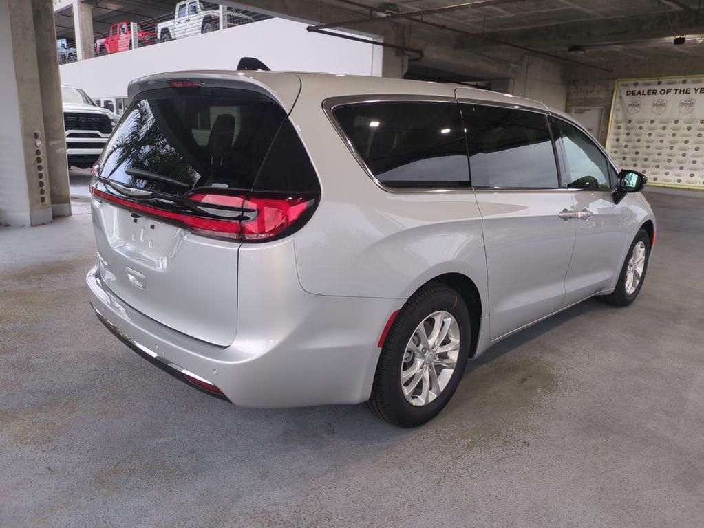new 2026 Chrysler Pacifica car, priced at $37,292