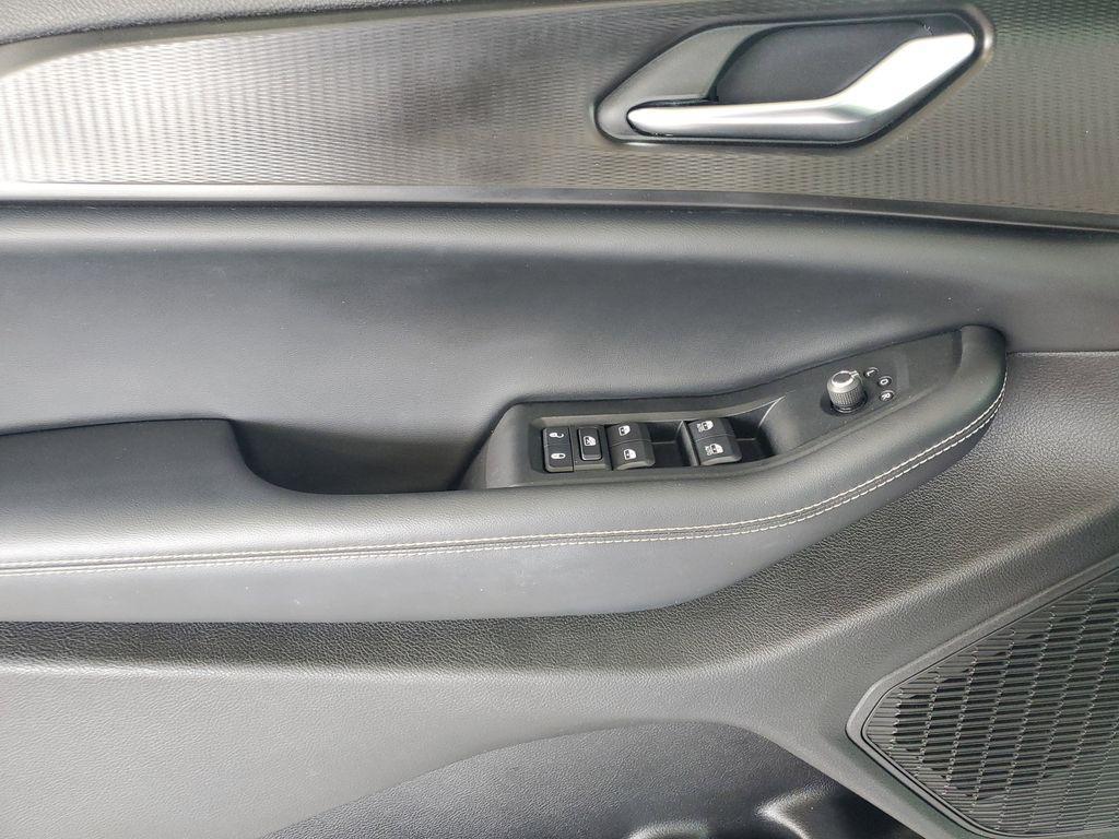 used 2023 Jeep Grand Cherokee car, priced at $28,071