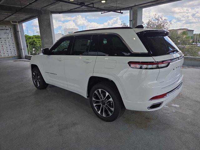 new 2025 Jeep Grand Cherokee car