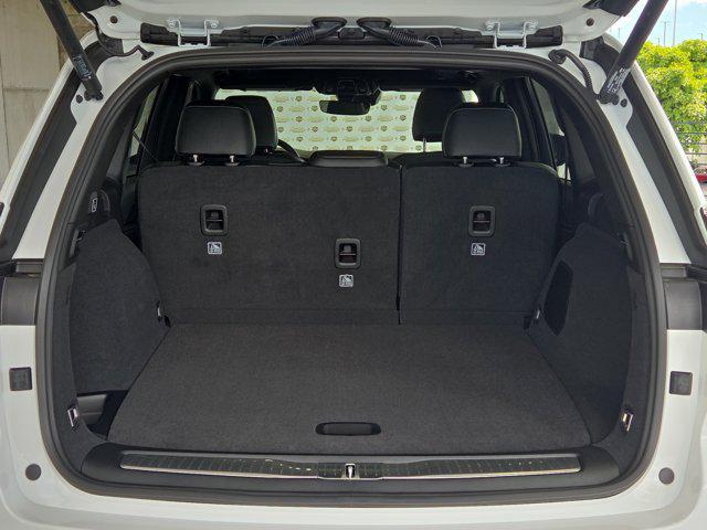 new 2025 Jeep Grand Cherokee car