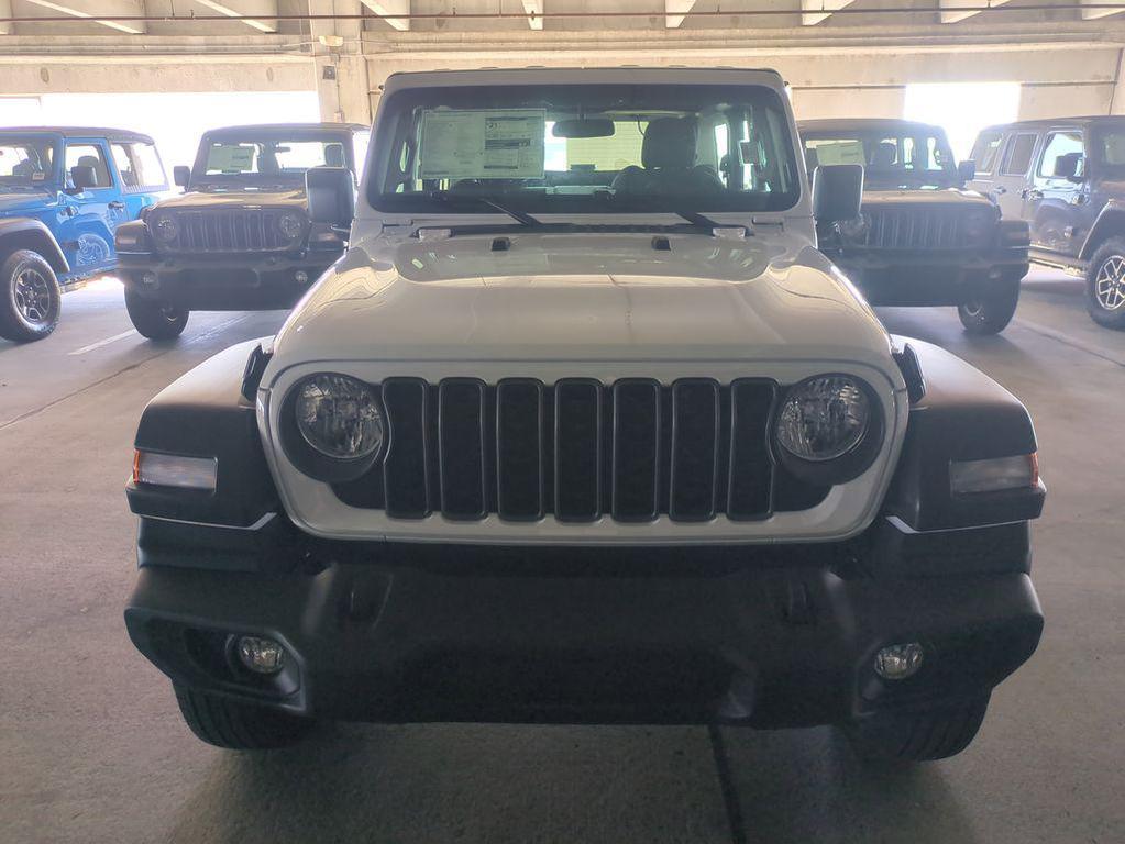 new 2026 Jeep Wrangler car, priced at $37,269
