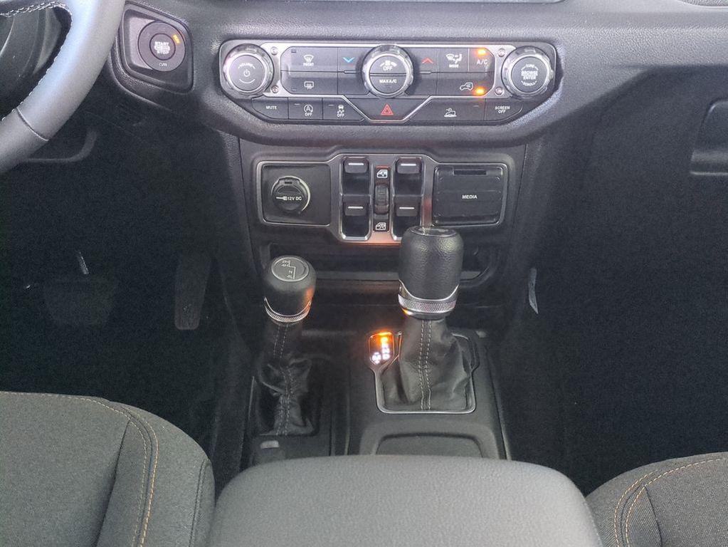 new 2026 Jeep Wrangler car, priced at $34,323