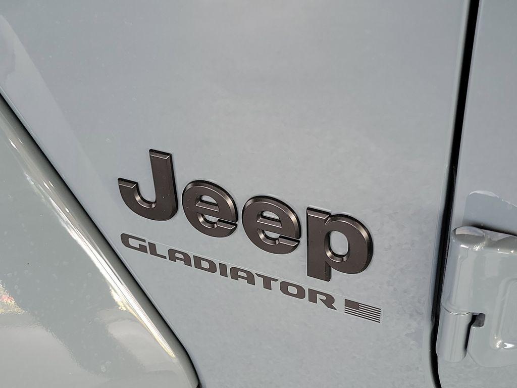 new 2026 Jeep Gladiator car, priced at $47,443