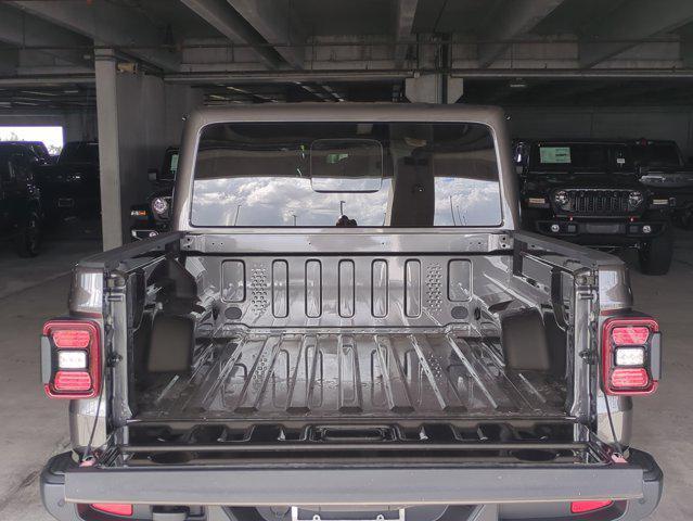 new 2025 Jeep Gladiator car