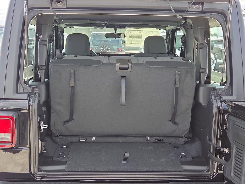 new 2026 Jeep Wrangler car, priced at $30,714