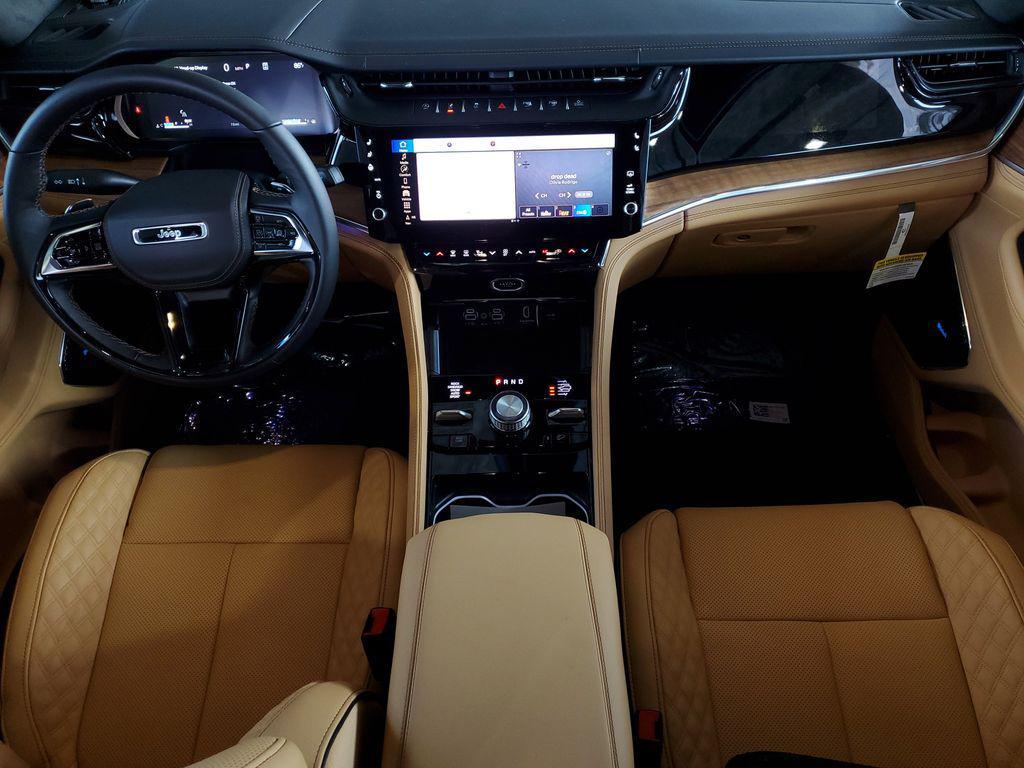 new 2026 Jeep Grand Cherokee car, priced at $57,933