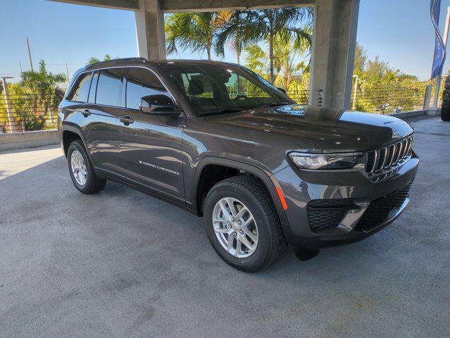 new 2025 Jeep Grand Cherokee car, priced at $30,078