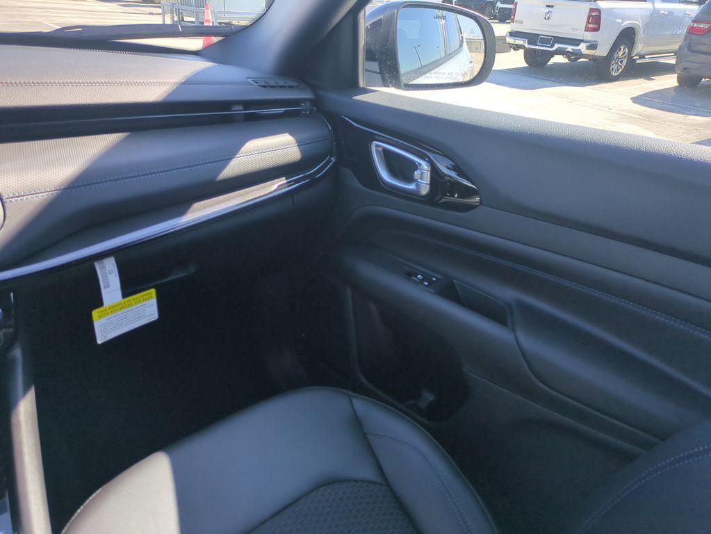 new 2026 Jeep Compass car, priced at $28,086