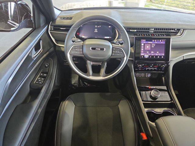 new 2025 Jeep Grand Cherokee L car