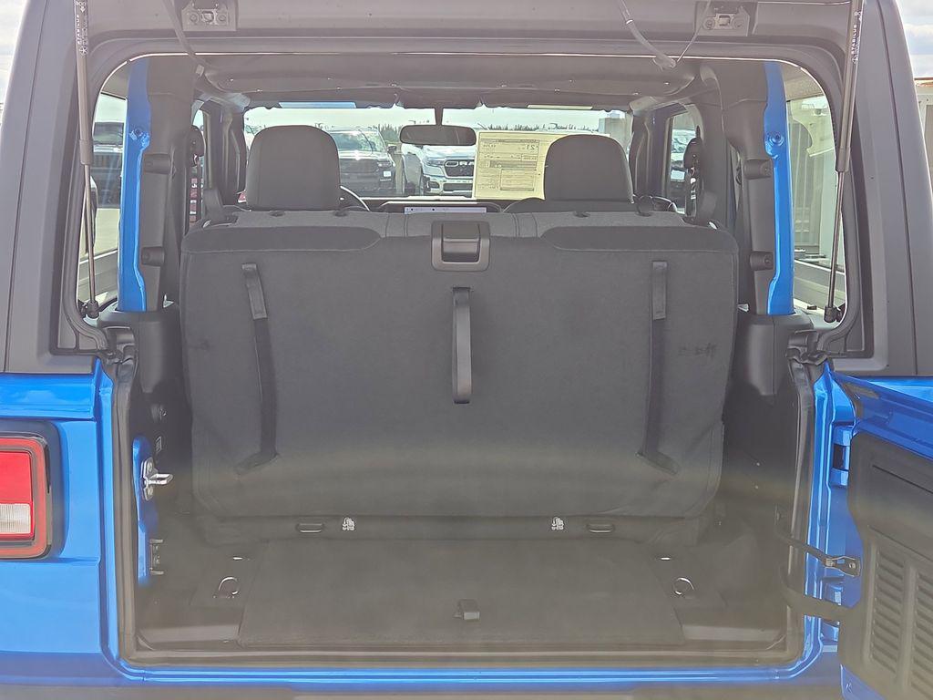 new 2026 Jeep Wrangler car, priced at $33,673