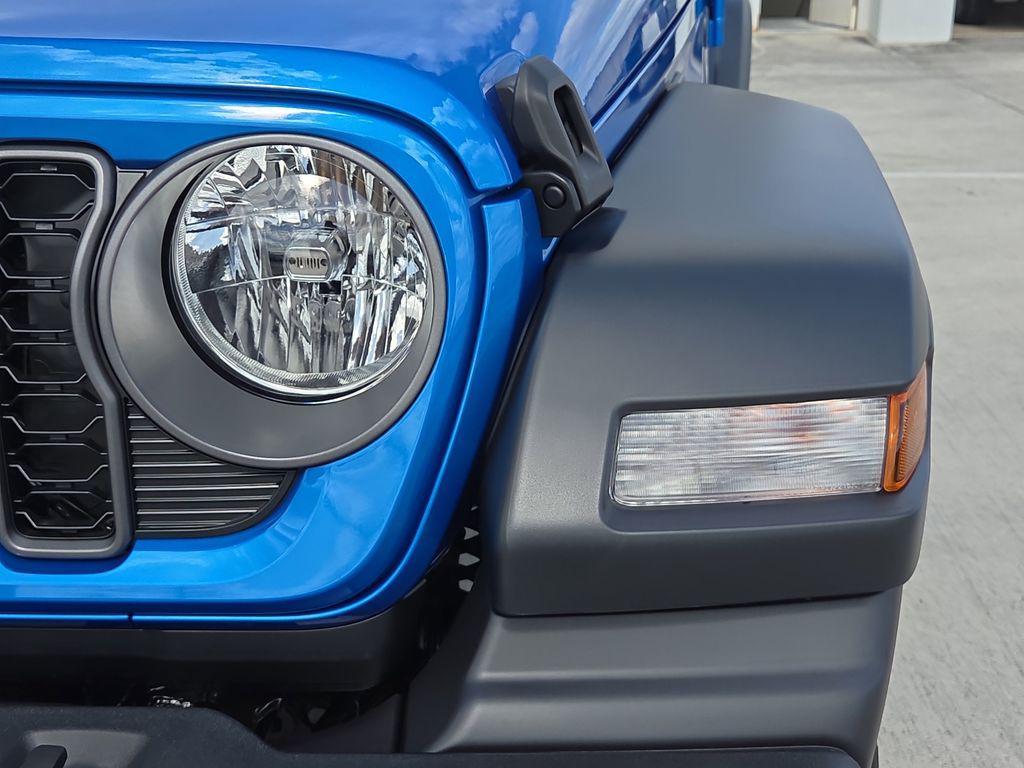 new 2026 Jeep Wrangler car, priced at $33,673