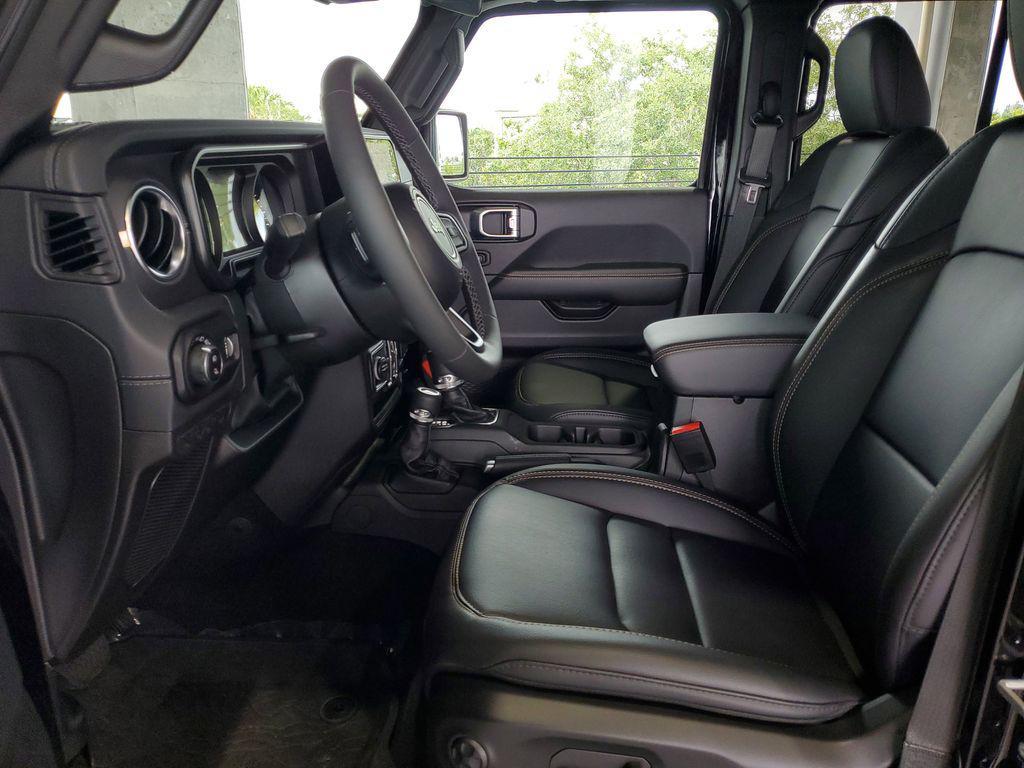 new 2026 Jeep Gladiator car, priced at $44,673
