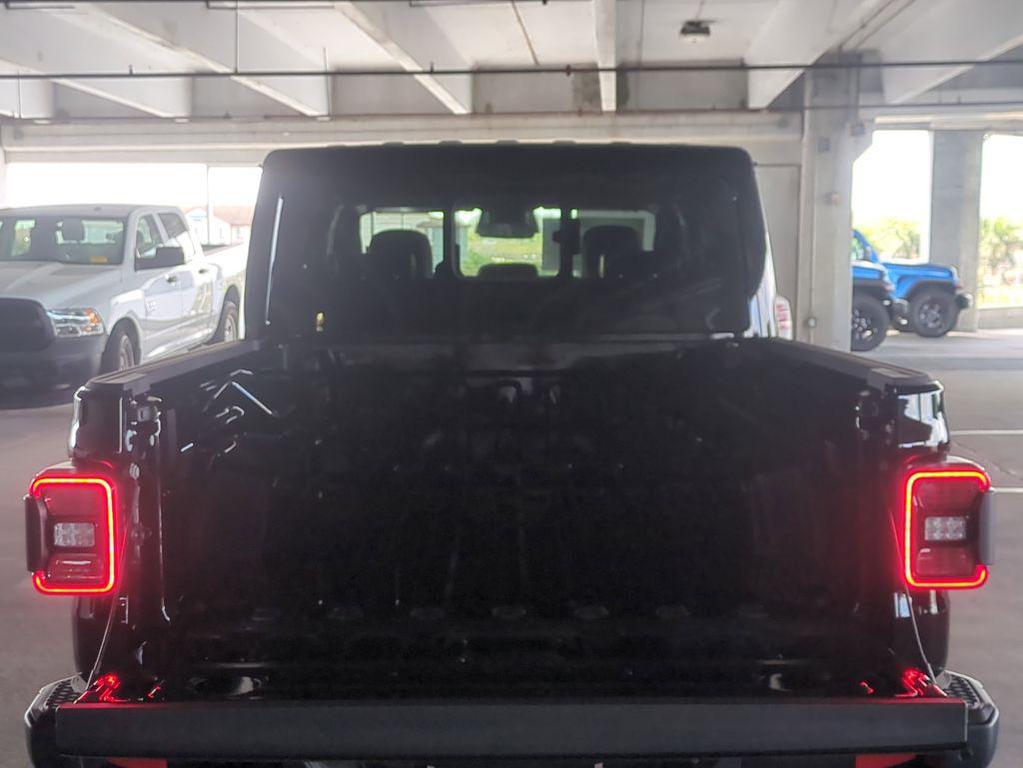 new 2026 Jeep Gladiator car, priced at $51,175